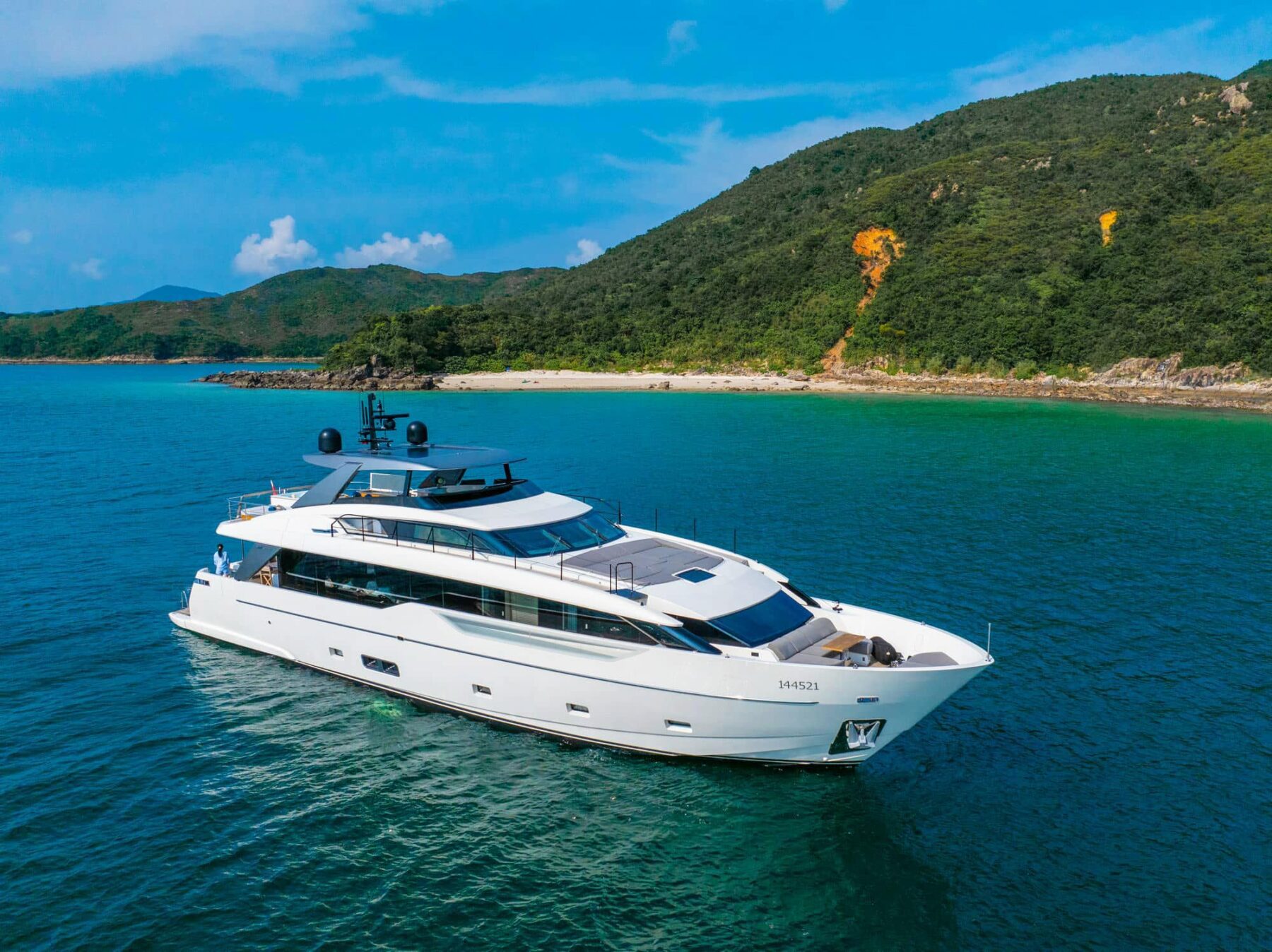 Simpson Marine - Sanlorenzo SL90A Viva