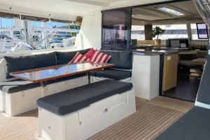 Saona 47 aft seating